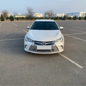 Toyota Camry 2015