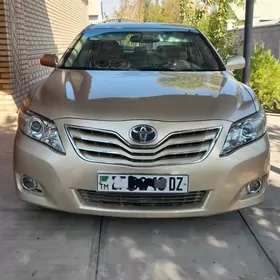 Toyota Camry 2011