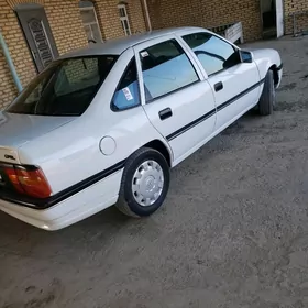 Opel Vectra 1990