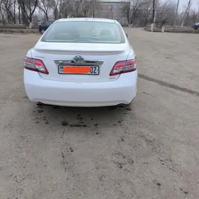 Toyota Camry 2011