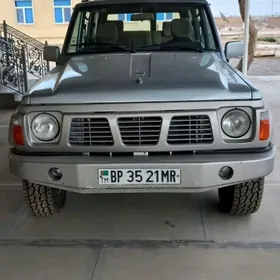 Nissan Patrol 1993