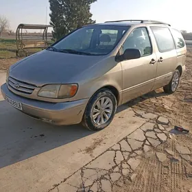 Toyota Sienna 2000