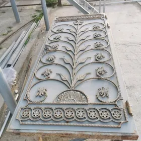 Железная дверь