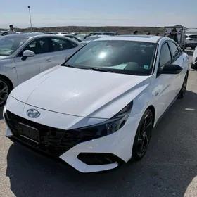 Hyundai Elantra 2023