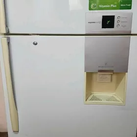 Холодильник  LG