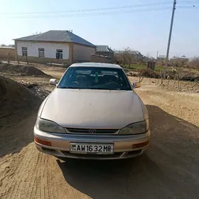 Toyota Camry 1992