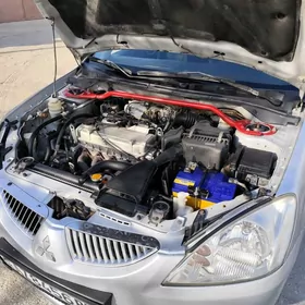 Mitsubishi Lancer 2004