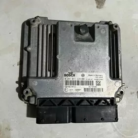 Блок управления двигателя