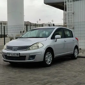 Nissan Versa 2010