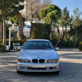 BMW E39 2002