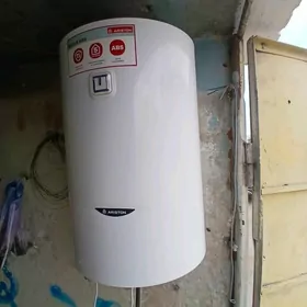 бойлер Аристон 80л