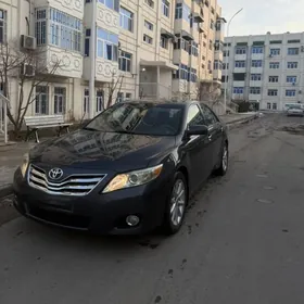 Toyota Camry 2011