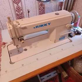 Juki mashyn averlok satilik