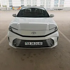 Toyota Camry 2024