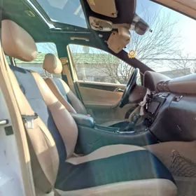 Mercedes-Benz 230E 2003