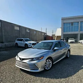 Toyota Camry 2024
