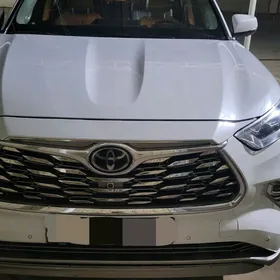 Toyota Highlander 2022