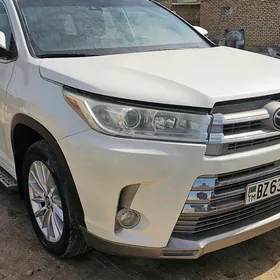 Toyota Highlander 2019