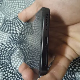 REDMI NOTE 13 8+8 256 GB