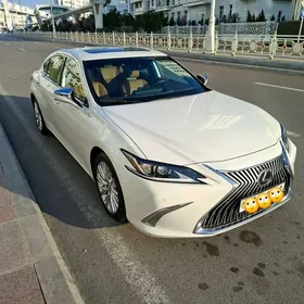 Lexus ES 350 2019