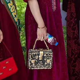 pombarh ucurym koynek