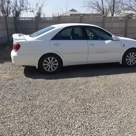 Toyota Camry 2004