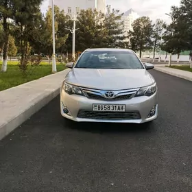 Toyota Camry 2012
