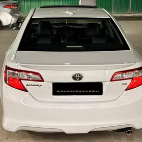 Toyota Camry 2012