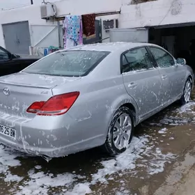 Toyota Avalon 2005