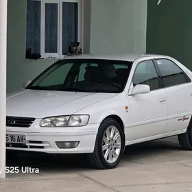 Toyota Camry 1998