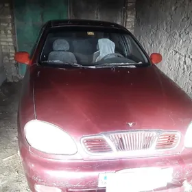 Daewoo Lanos 1998