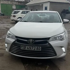 Toyota Camry 2017