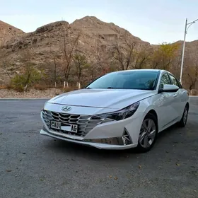 Hyundai Elantra 2021