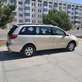 Toyota Sienna 2004