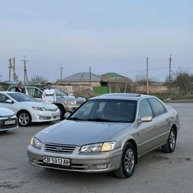 Toyota Camry 2001