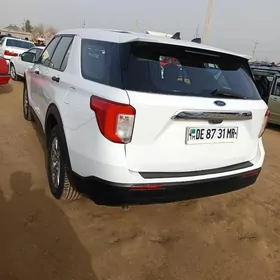 Ford Explorer 2021