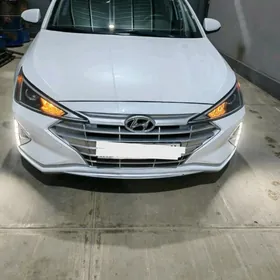 Hyundai Elantra 2020