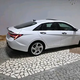 Hyundai Elantra 2021