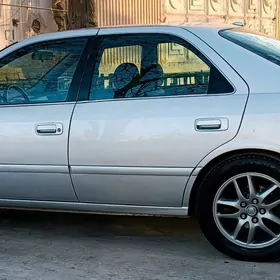 Toyota Camry 2000