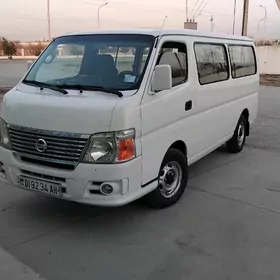 Nissan Urvan 2008