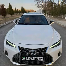 Lexus IS 300 2022