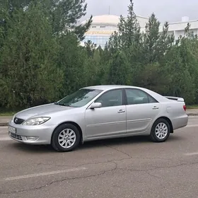 Toyota Camry 2004