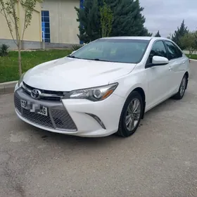 Toyota Camry 2016