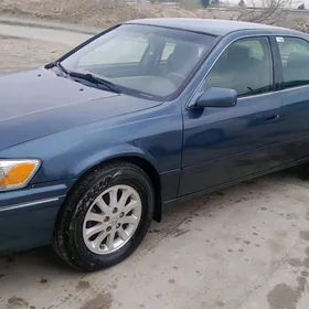 Toyota Camry 2001