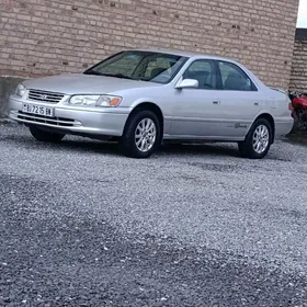 Toyota Camry 2000