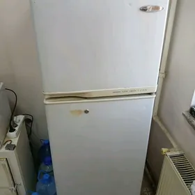 holodilnik hitaji ýapon