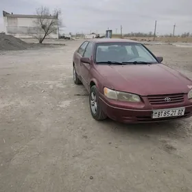 Toyota Camry 1997