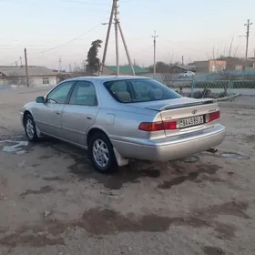 Toyota Camry 2001