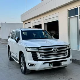 Toyota Land Cruiser 2023