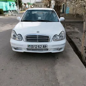 Hyundai Sonata 2003